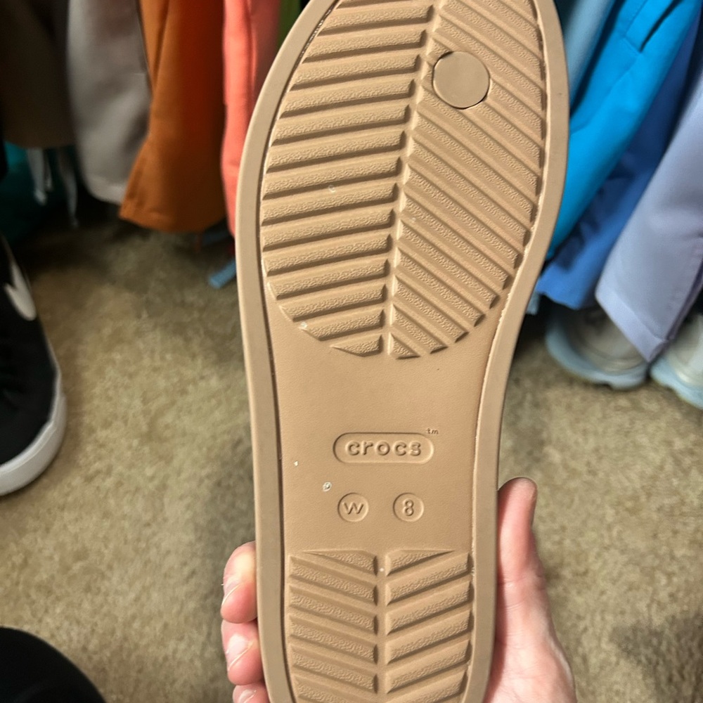 CROCS Women's Tan Slide Sandals 8 - Picture 3 of 4
